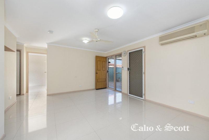 Photo - Unit 121/11 West Dianne Street, Lawnton QLD 4501 - Image 3