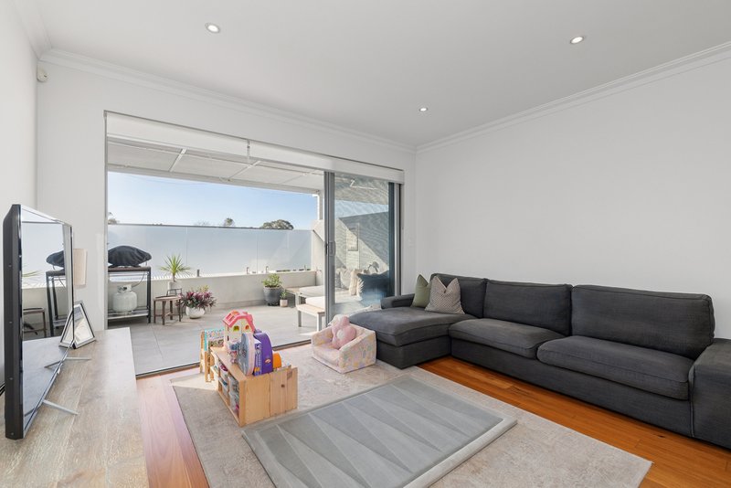 Photo - Unit 12/122 Kimberley Street, West Leederville WA 6007 - Image 2