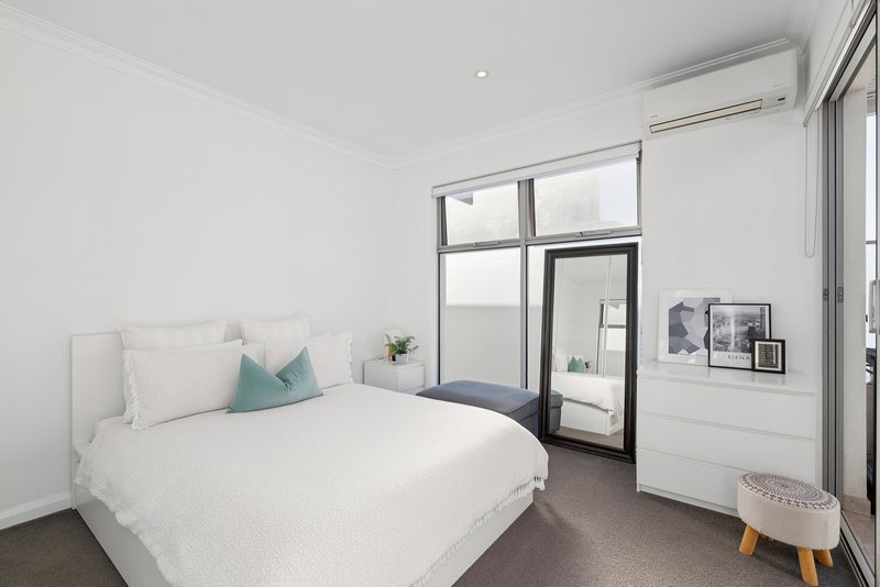 Photo - Unit 12/122 Kimberley Street, West Leederville WA 6007 - Image 16