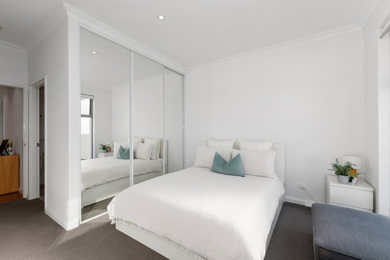 Photo - Unit 12/122 Kimberley Street, West Leederville WA 6007 - Image 17