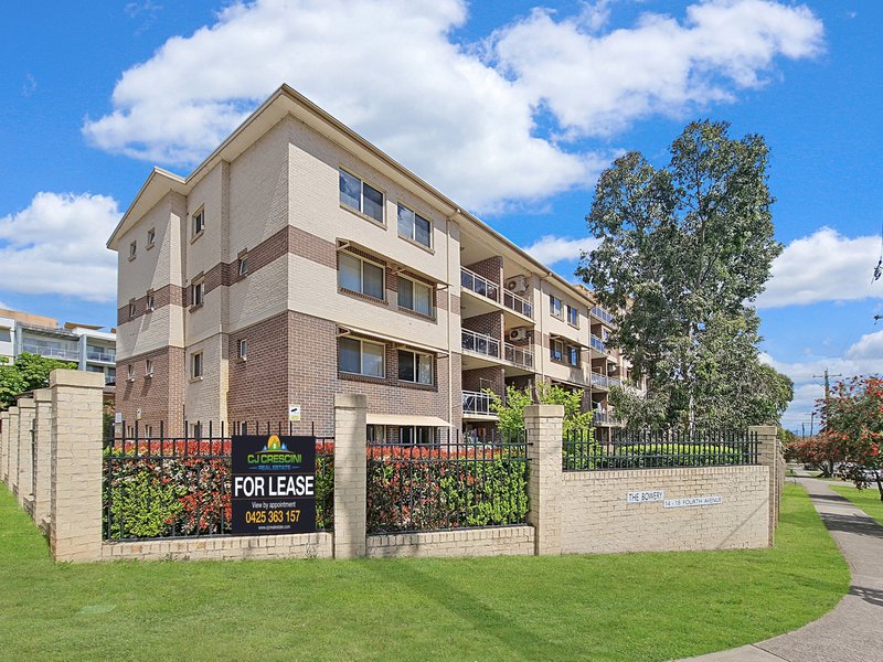 Photo - Unit 12/14-18 Fourth Ave , Blacktown NSW 2148 - Image 1