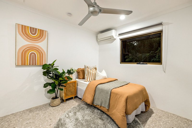 Photo - Unit 1/22-24 Collins Avenue, Edge Hill QLD 4870 - Image 14
