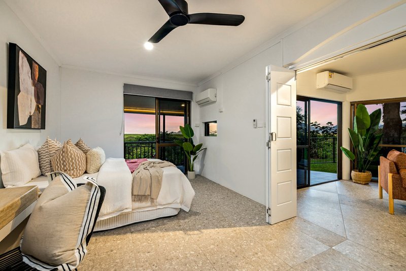 Photo - Unit 1/22-24 Collins Avenue, Edge Hill QLD 4870 - Image 16