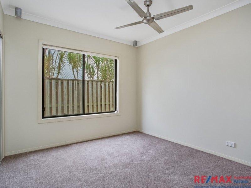 Photo - Unit 1/22 Lantau Crescent, Varsity Lakes QLD 4227 - Image 9