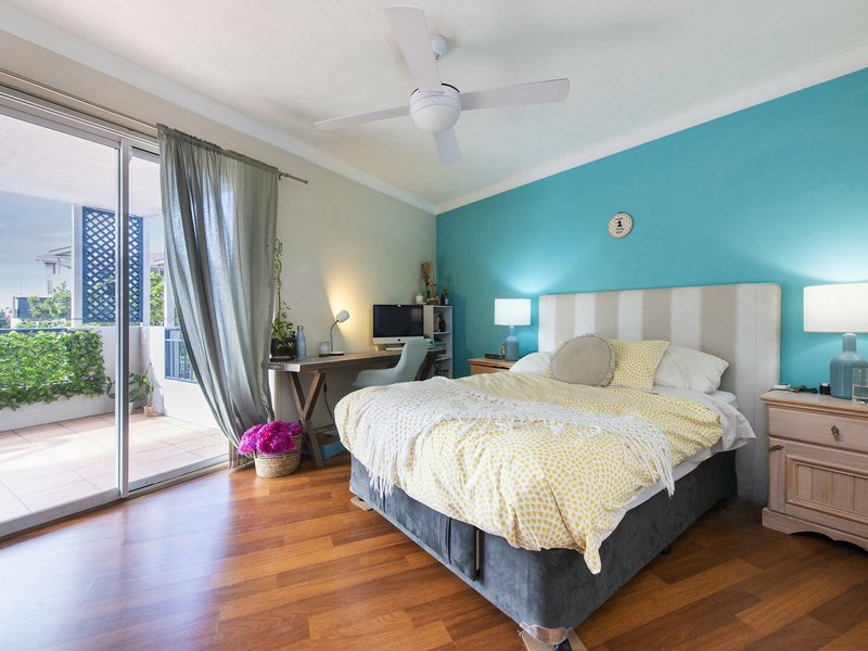 Photo - Unit 12/239 Shafston Ave , Kangaroo Point QLD 4169 - Image 8