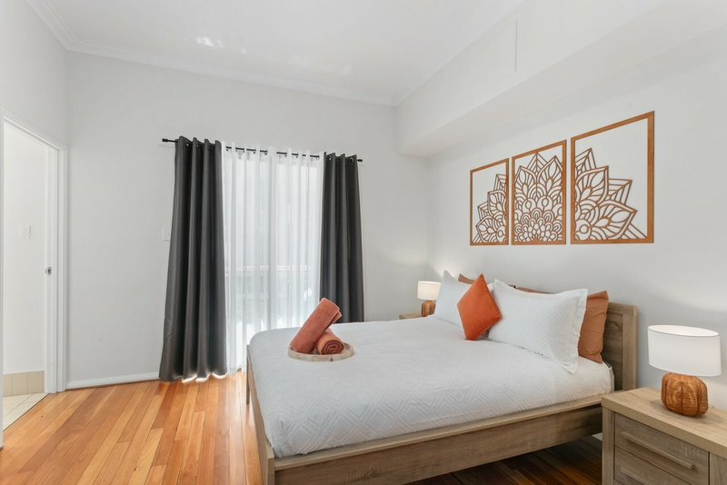 Photo - Unit 1/228 James Street, Northbridge WA 6003 - Image 2