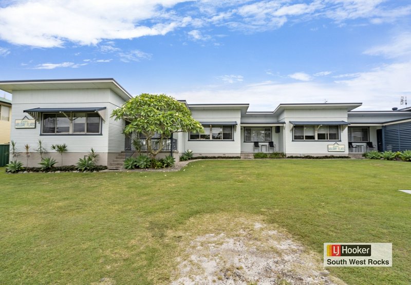 Photo - Unit 1,2,3 & 4/22-24 Mcintyre Street, South West Rocks NSW 2431 - Image 3