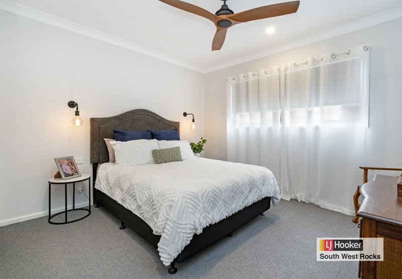 Photo - Unit 1,2,3 & 4/22-24 Mcintyre Street, South West Rocks NSW 2431 - Image 20