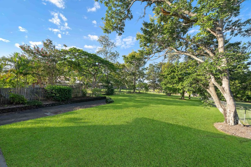 Photo - Unit 1,2,3/24 Young Street, Petrie QLD 4502 - Image 3