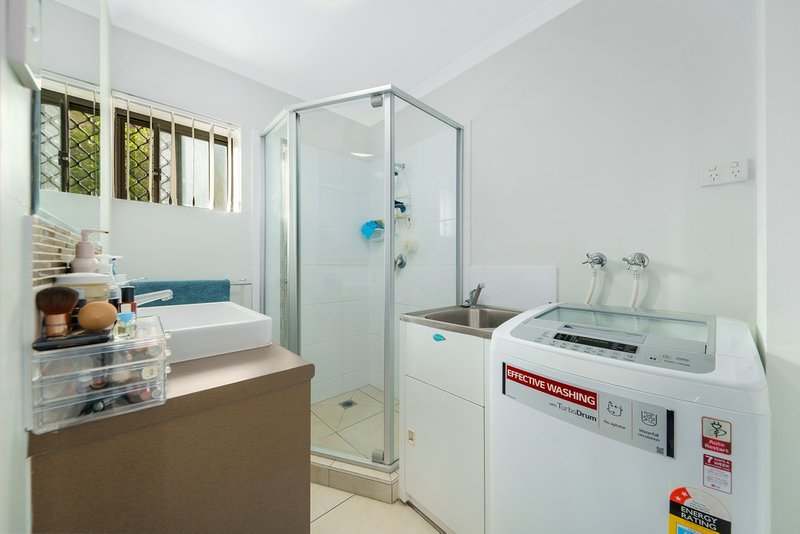 Photo - Unit 1,2,3/24 Young Street, Petrie QLD 4502 - Image 6