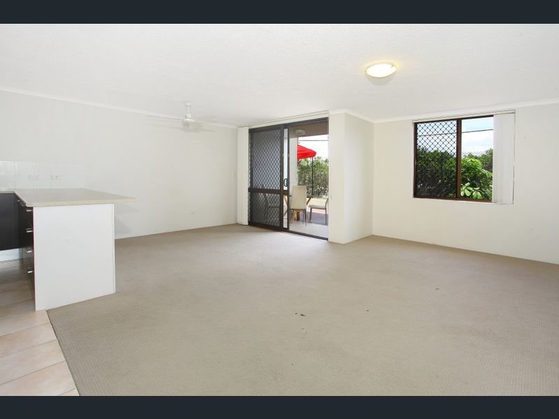 Photo - Unit 12/3355 Surfers Paradise Boulevard, Surfers Paradise QLD 4217 - Image 4