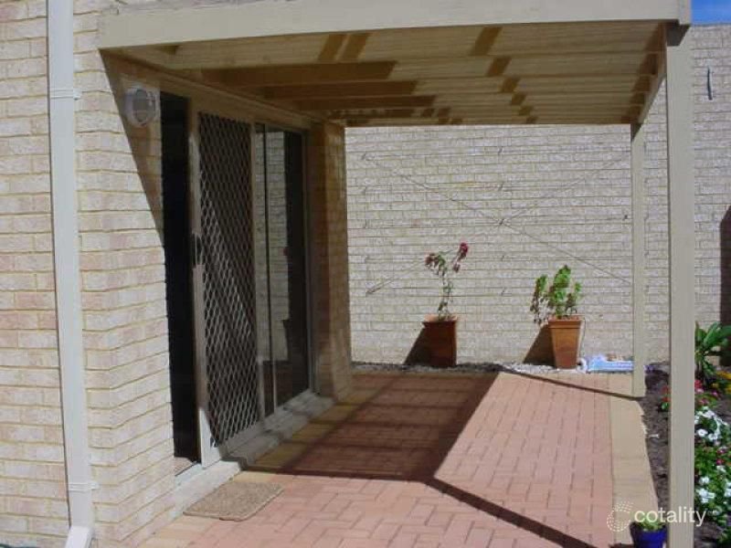 Photo - Unit 1/25 Salisbury Road, Rivervale WA 6103 - Image 4
