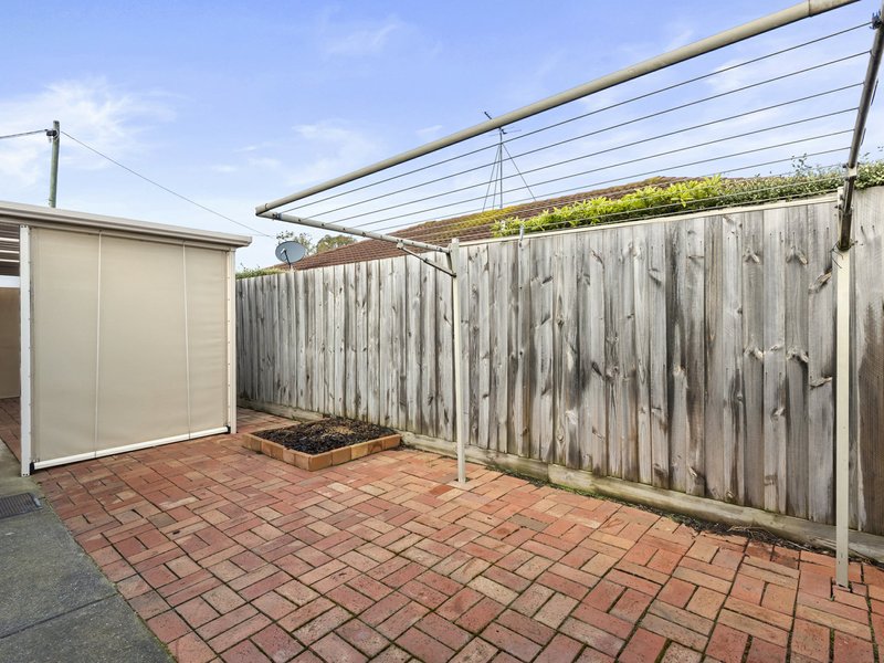 Photo - Unit 1/26 Dudley Parade, St Leonards VIC 3223 - Image 10