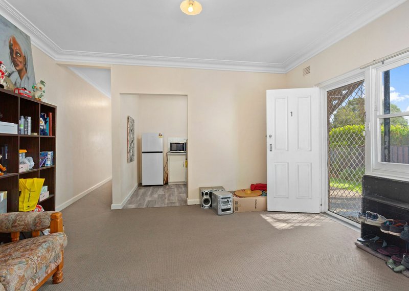 Photo - Unit 1/276 Victoria Street, Taree NSW 2430 - Image 7