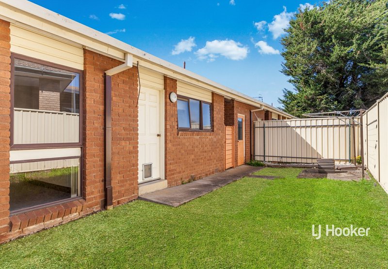 Photo - Unit 1/28 Hawdon Street, Broadford VIC 3658 - Image 7