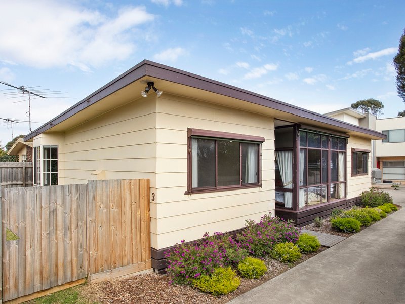 Photo - Unit 1/3 Edith Court, St Leonards VIC 3223 - Image 11