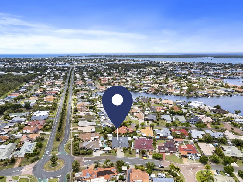 Photo - Unit 1/3 Headsail Dr , Banksia Beach QLD 4507 - Image 20