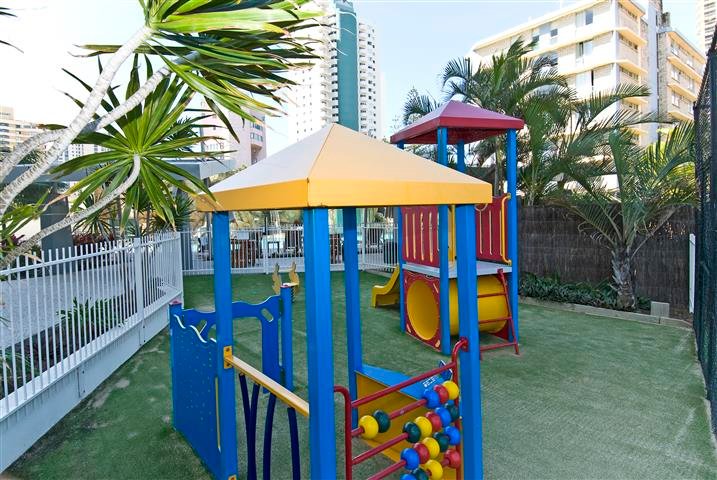 Photo - Unit 1303 'Wings' 18 Fern Street, Surfers Paradise QLD 4217 - Image 16