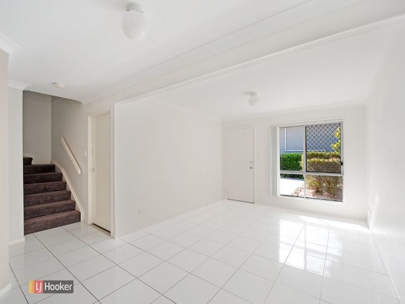 Photo - Unit 13/19 Magree Street, Kallangur QLD 4503 - Image 3