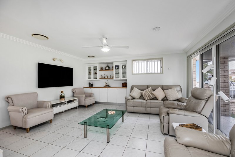 Photo - Unit 1/33 Nankeen Ave , Paradise Point QLD 4216 - Image 3