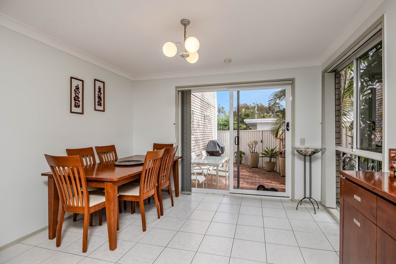 Photo - Unit 1/33 Nankeen Ave , Paradise Point QLD 4216 - Image 6