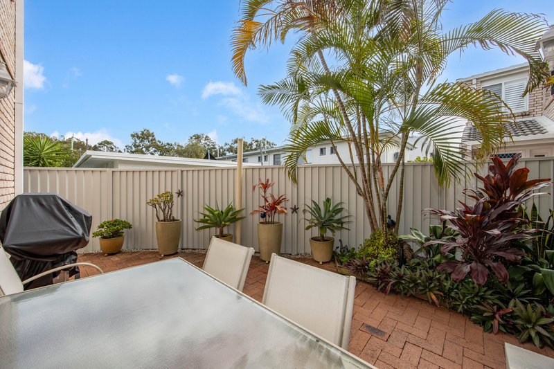 Photo - Unit 1/33 Nankeen Ave , Paradise Point QLD 4216 - Image 13