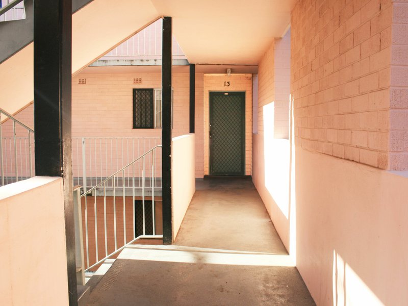 Photo - Unit 13/4 Canham Way, Orelia WA 6167 - Image 2