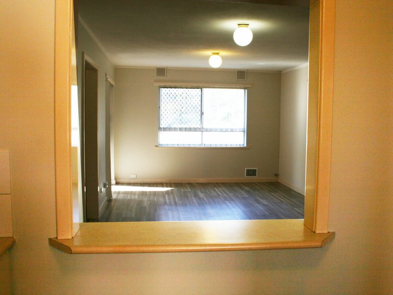 Photo - Unit 13/4 Canham Way, Orelia WA 6167 - Image 5