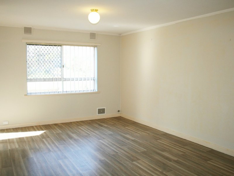 Photo - Unit 13/4 Canham Way, Orelia WA 6167 - Image 8