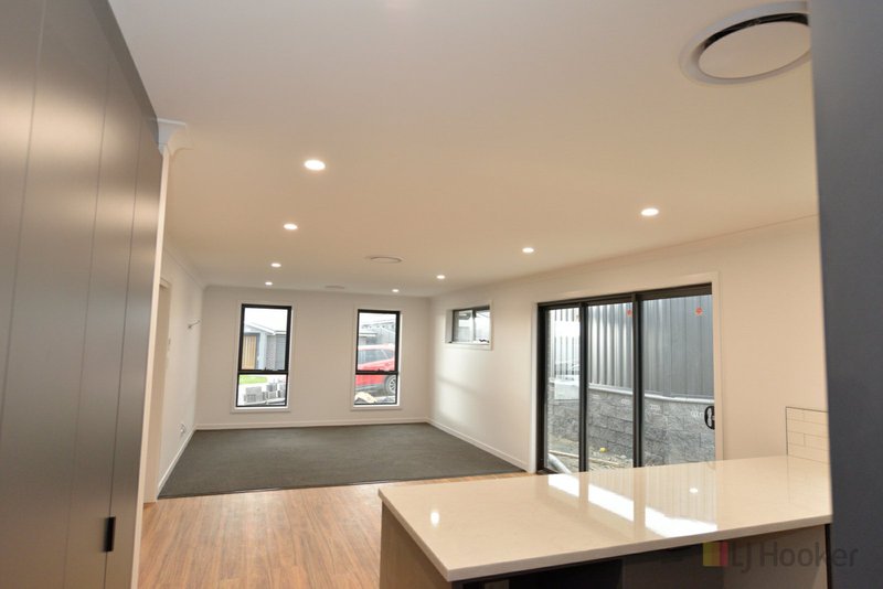 Photo - Unit 1/34 Tenzing Drive, St Leonards TAS 7250 - Image 7