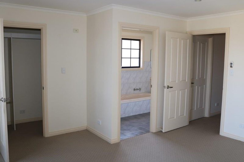 Photo - Unit 1/4 Hartley Street, Port Augusta West SA 5700 - Image 6