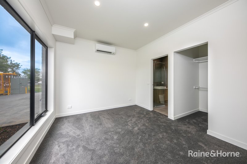 Photo - Unit 1/42 Pasley Street, Sunbury VIC 3429 - Image 24