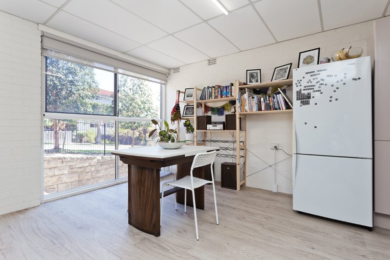 Photo - Unit 1/43 King George Street, Victoria Park WA 6100 - Image 1