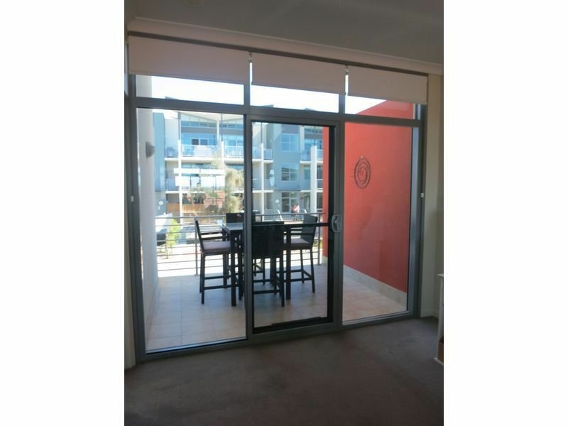 Photo - Unit 14/35 Malata Cres , Success WA 6164 - Image 2