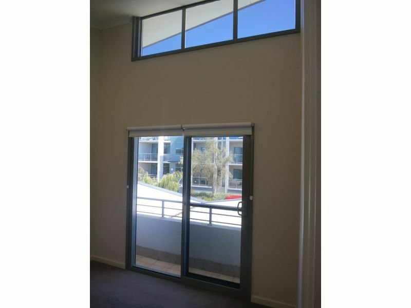 Photo - Unit 14/35 Malata Cres , Success WA 6164 - Image 12