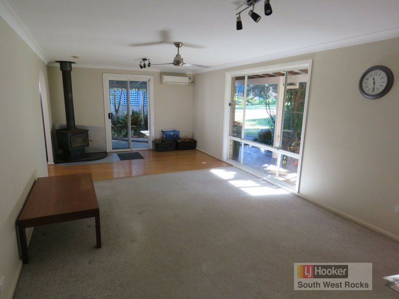 Photo - Unit 1/48 Sturt Street, South West Rocks NSW 2431 - Image 7