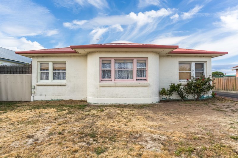 Photo - Unit 1/5 Haig Street, Mowbray TAS 7248 - Image 7