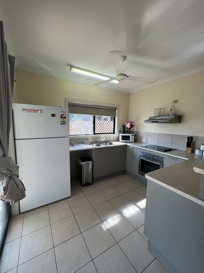 Photo - Unit 1/5 Transmission Street, Rocky Point QLD 4874 - Image 5