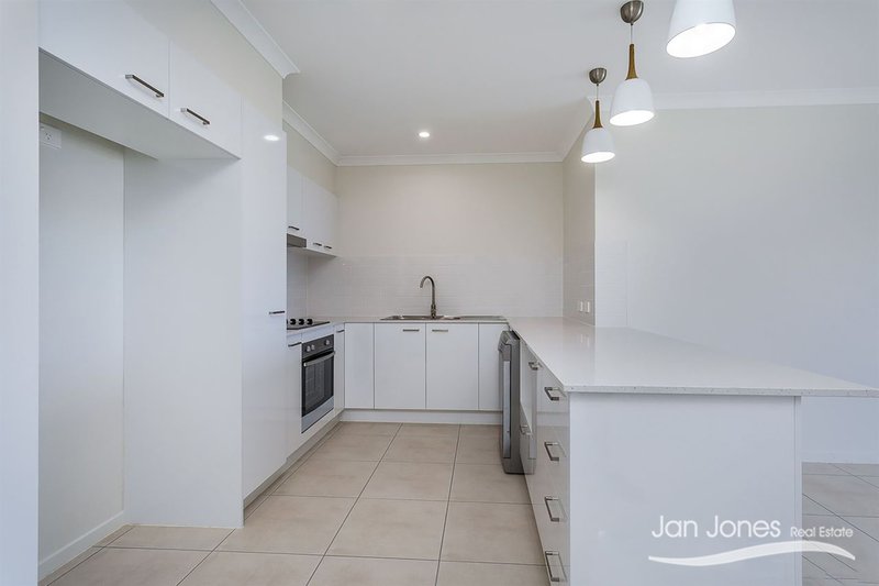 Photo - Unit 15/15 Betzel Court, Mango Hill QLD 4509 - Image 2