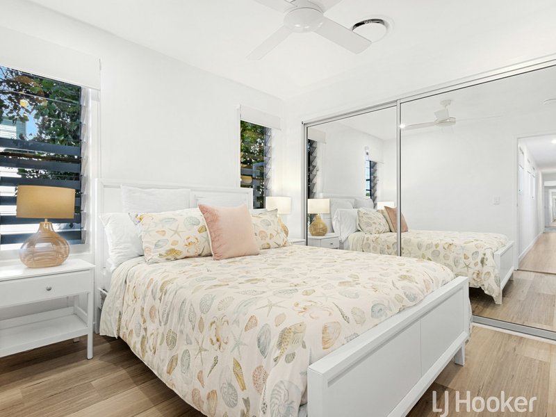 Photo - Unit 1/541 Esplanade , Urangan QLD 4655 - Image 12