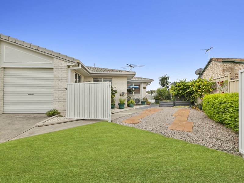 Photo - Unit 1/57 Jacaranda Drive, Bongaree QLD 4507 - Image 5