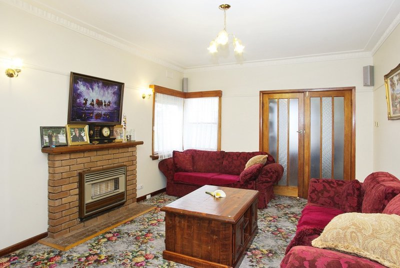 Photo - Unit 1/6 Torquay Road, Belmont VIC 3216 - Image 3