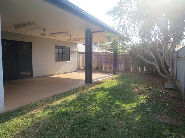 Photo - Unit 1/6 Transmission Street, Rocky Point QLD 4874 - Image 5