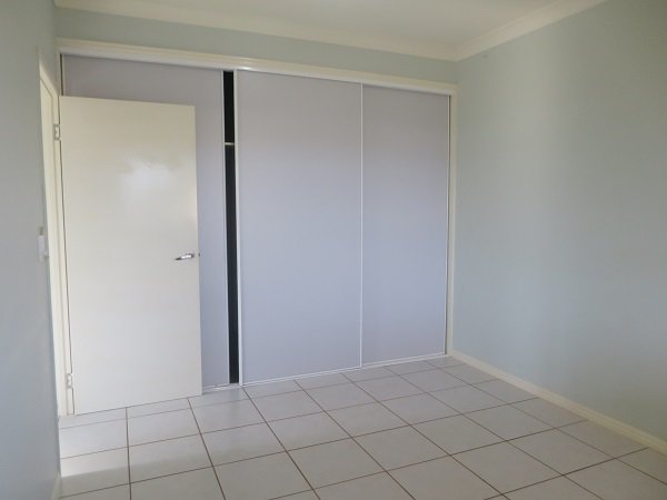 Photo - Unit 1/6 Transmission Street, Rocky Point QLD 4874 - Image 12