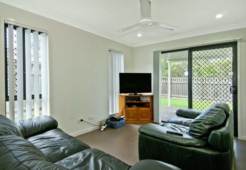 Photo - Unit 16/3 Broadleaf Parade, Redbank QLD 4301 - Image 4