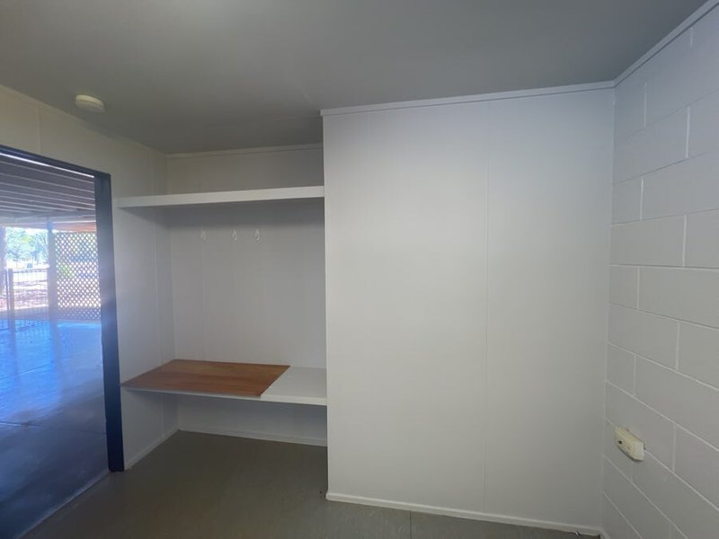 Photo - Unit 1/66 Circular Way, Trunding QLD 4874 - Image 33