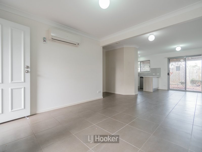 Photo - Unit 16/6 Mactier Drive, Boronia Heights QLD 4124 - Image 4