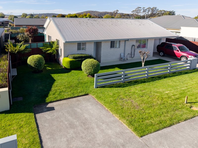 Photo - Unit 1/7 Doepel Place, St Helens TAS 7216 - Image 1