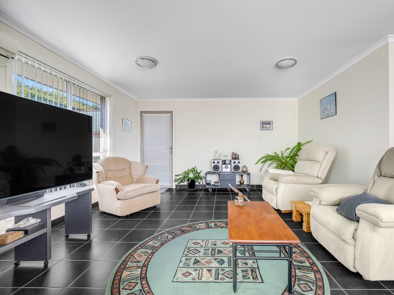 Photo - Unit 1/7 Doepel Place, St Helens TAS 7216 - Image 9