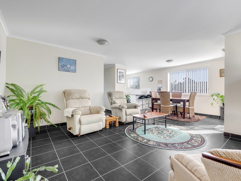 Photo - Unit 1/7 Doepel Place, St Helens TAS 7216 - Image 11
